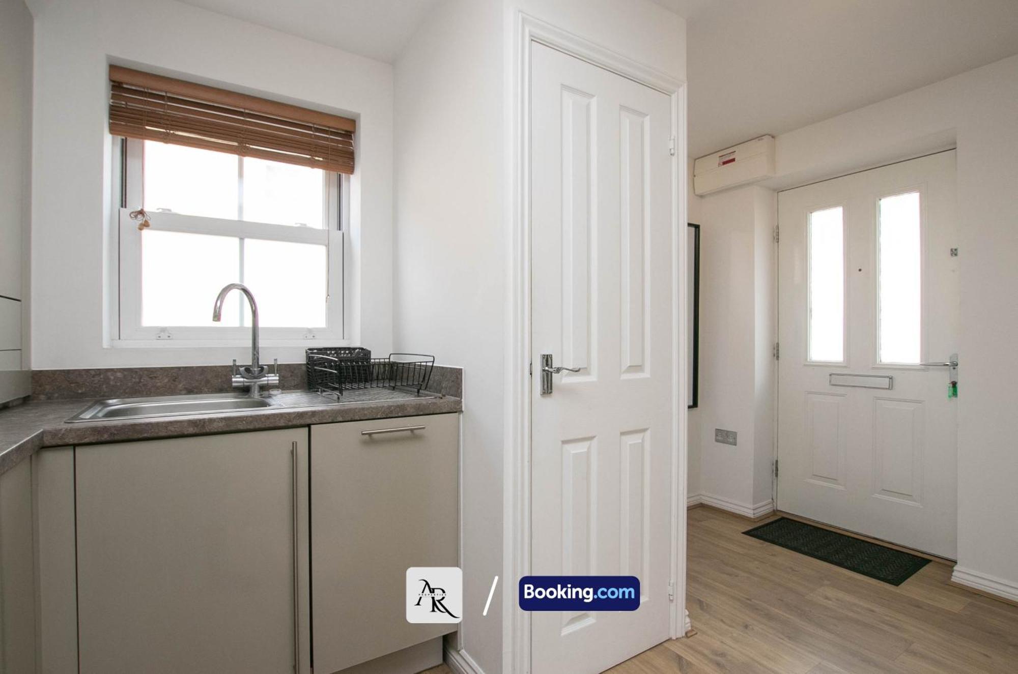 Cozy House By Ar Properties Short Lets & Serviced Accommodation Κόλτσεστερ Εξωτερικό φωτογραφία