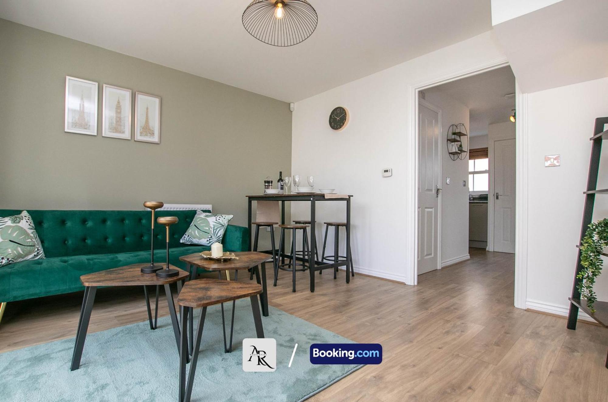Cozy House By Ar Properties Short Lets & Serviced Accommodation Κόλτσεστερ Εξωτερικό φωτογραφία